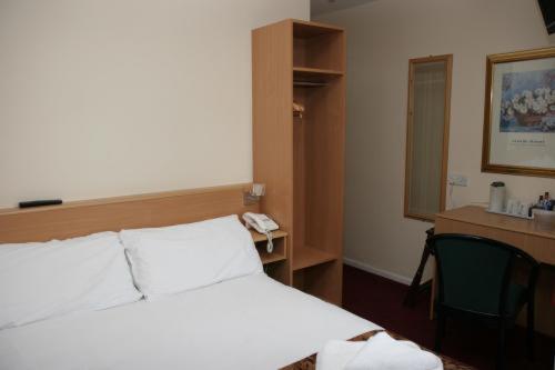Heath Lodge Hotel Nr Nec บิกเกนฮิลล์ ห้อง รูปภาพ